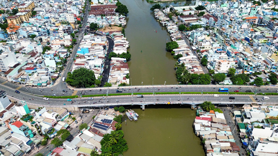 Hạ tầng giao thông đồng bộ thúc đẩy giá đất Hóc Môn hiện nay bứt phá